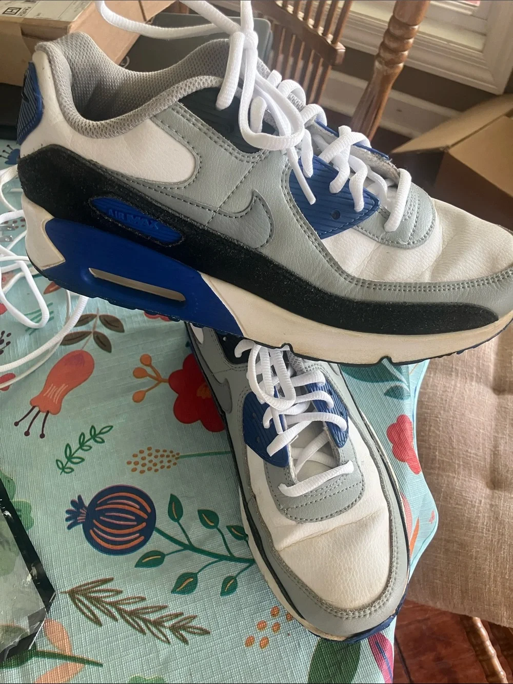 Nike Kids White Gray Blue Lace-Up Athletic Sneakers 6.5 youth